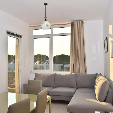 Lura 2 Homes 275 Plazhi San Pietro